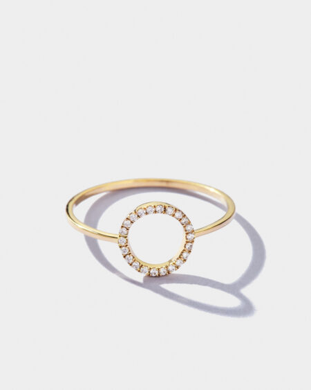 Circular Shape Diamond Ring