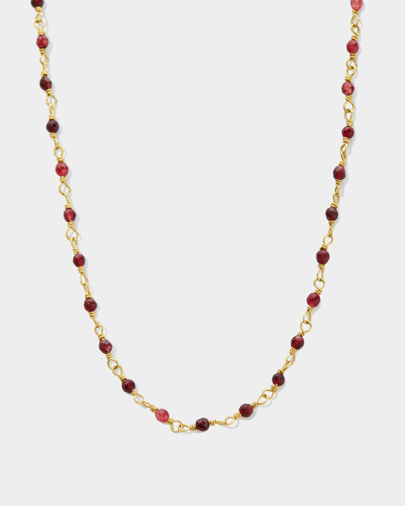 Pr - Connected garnit necklace